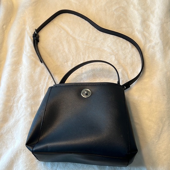 Zara Handbags - Zara women’s purse Navy